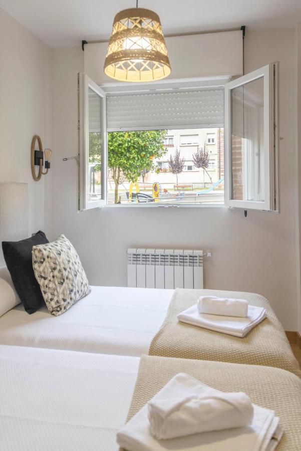 El Piso De Pilar Appartement Llanes Buitenkant foto