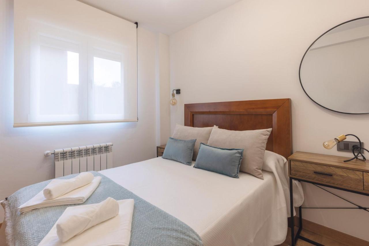 El Piso De Pilar Appartement Llanes Buitenkant foto
